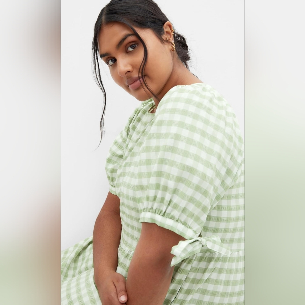 City Chic Sage Gingham Puff Sleeve Dress